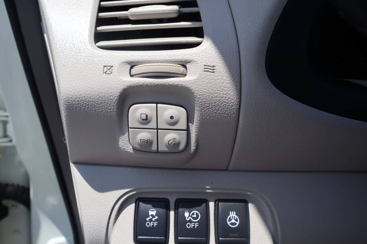 Used 2012 Nissan Leaf SL FWD image 28