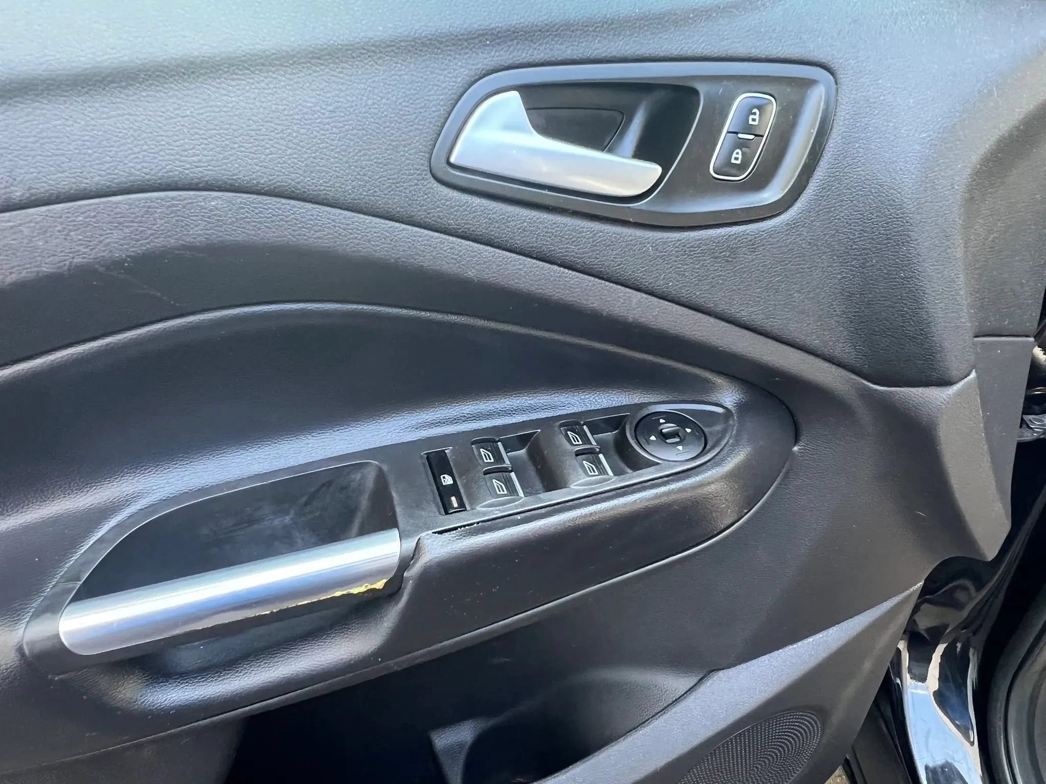 Used 2019 Ford Escape SE AWD/4WD image 12