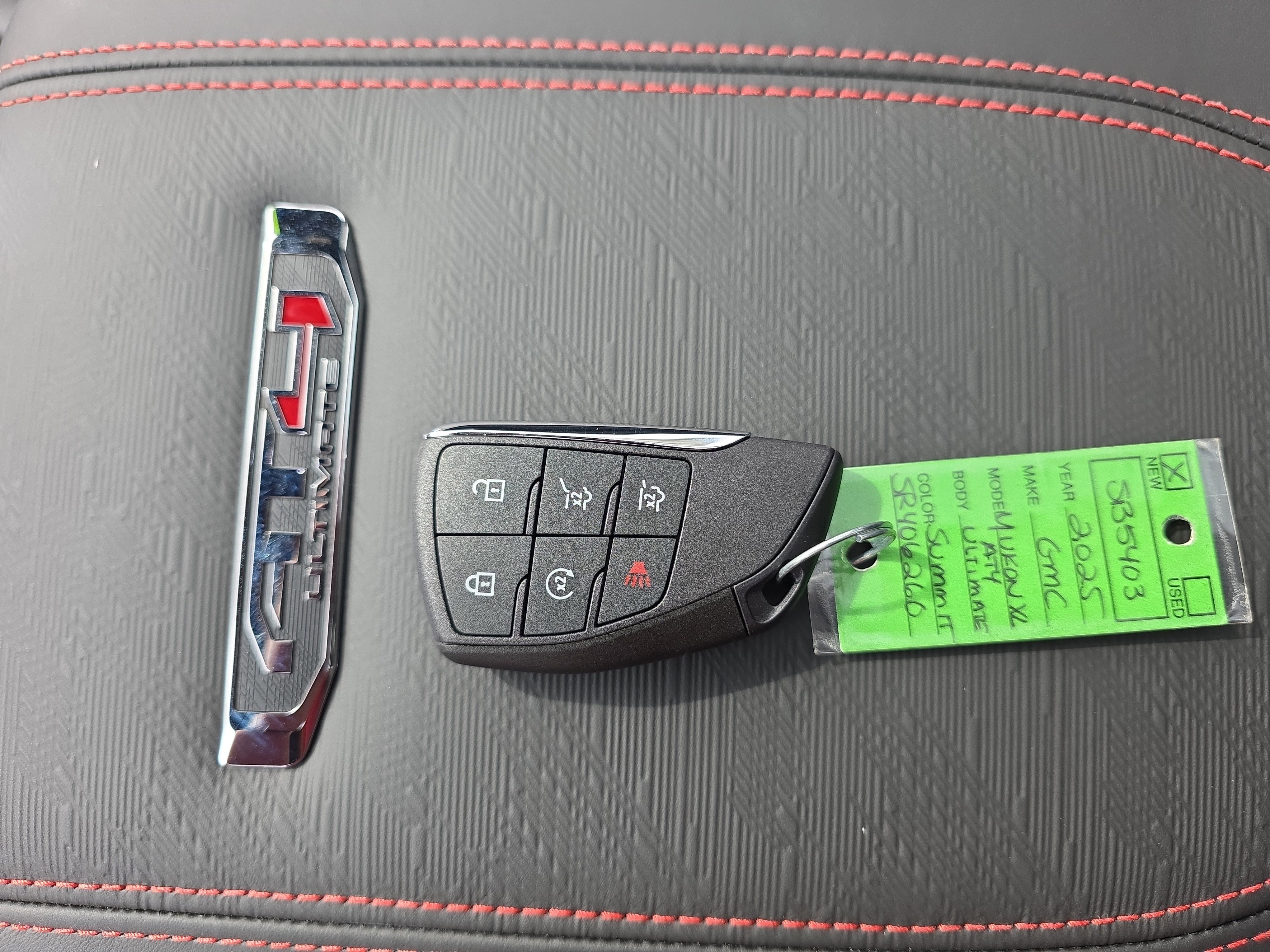 New 2025 GMC Yukon XL AT4 Ultimate image 30