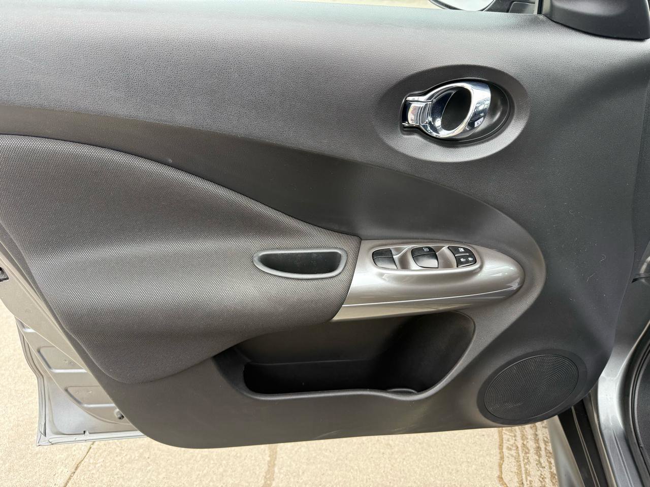 Used 2012 Nissan Juke SV image 11