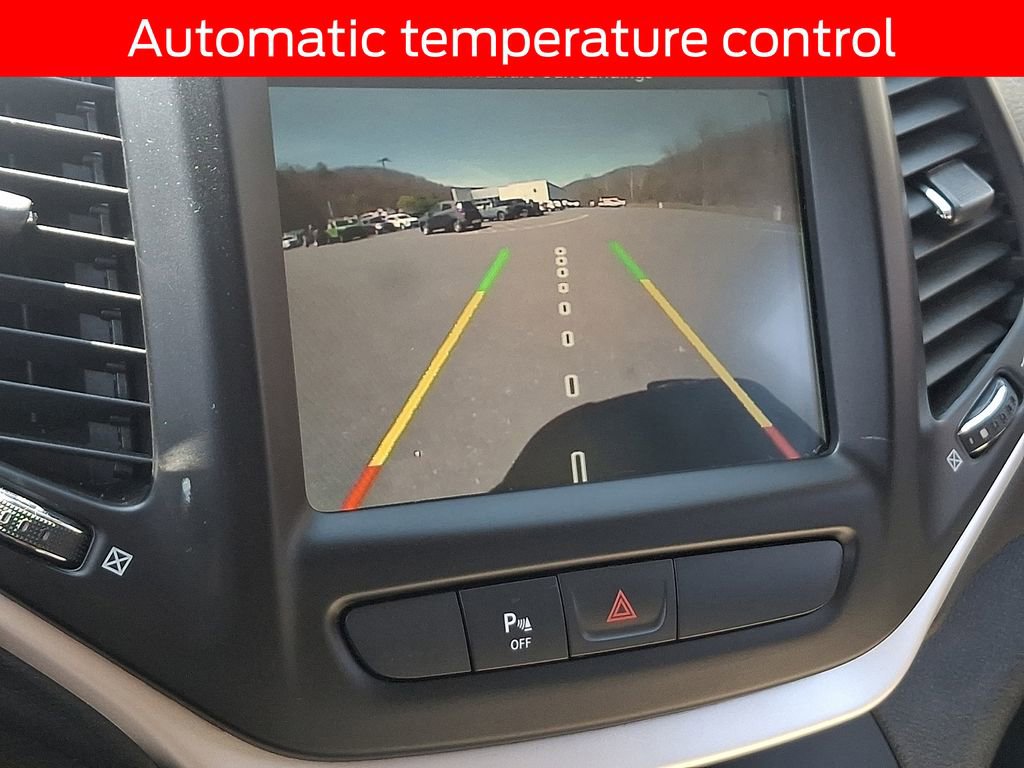 Used 2018 Jeep Cherokee Limited image 18