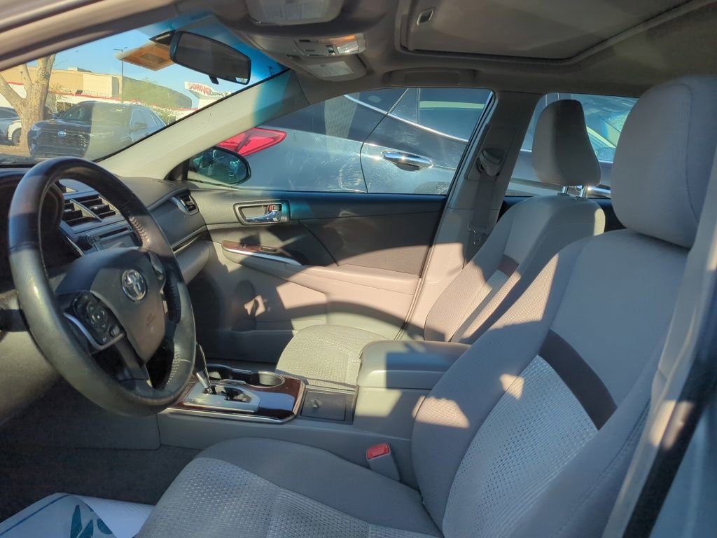 Used 2014 Toyota Camry XLE image 6