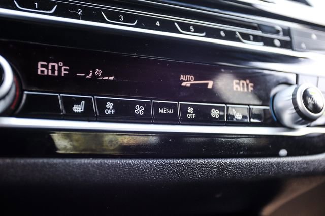Used 2019 BMW 530i xDrive w/ Convenience Package AWD/4WD image 35