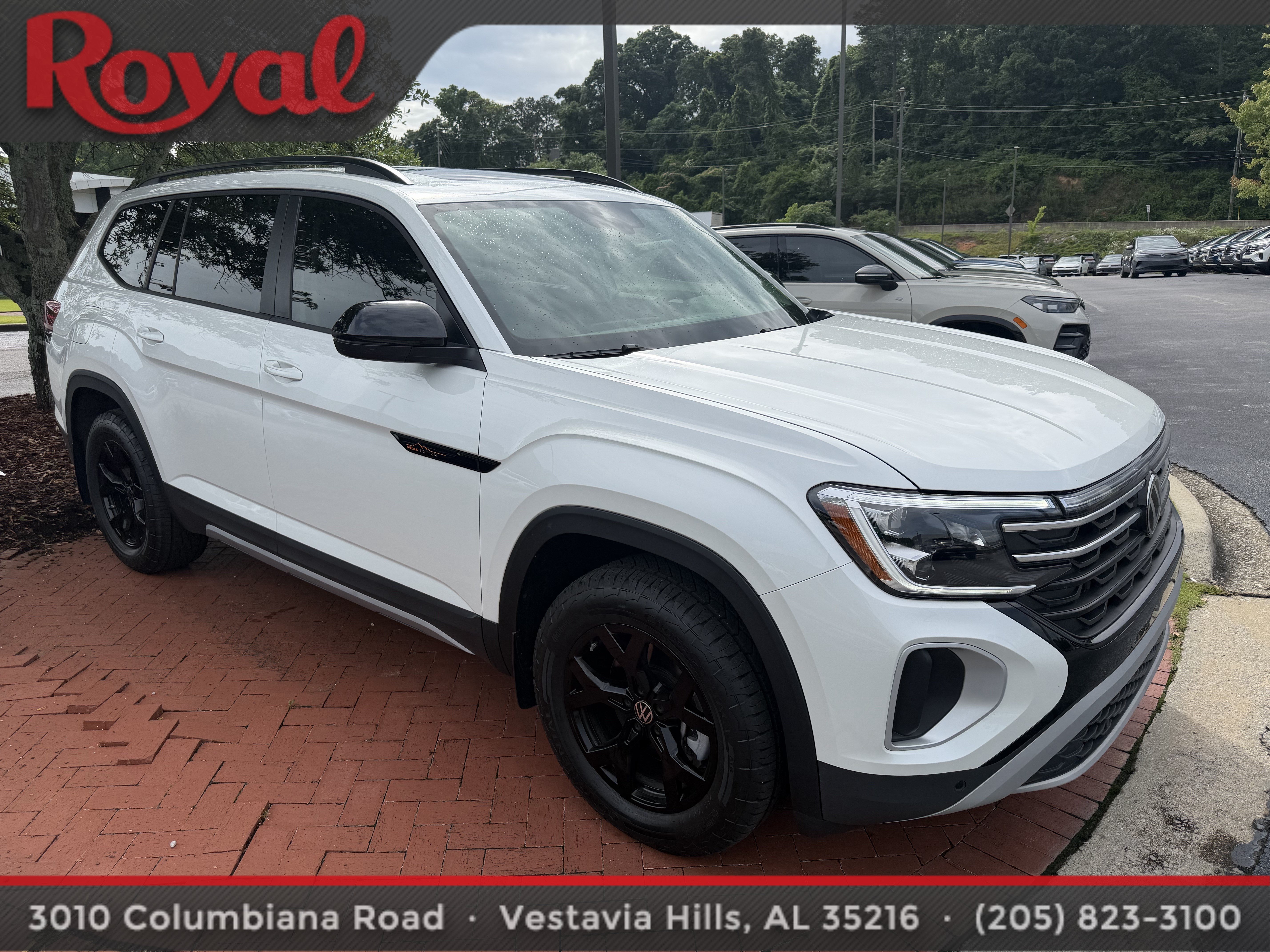 Certified 2026 Volkswagen Atlas Peak Edition AWD/4WD image 3
