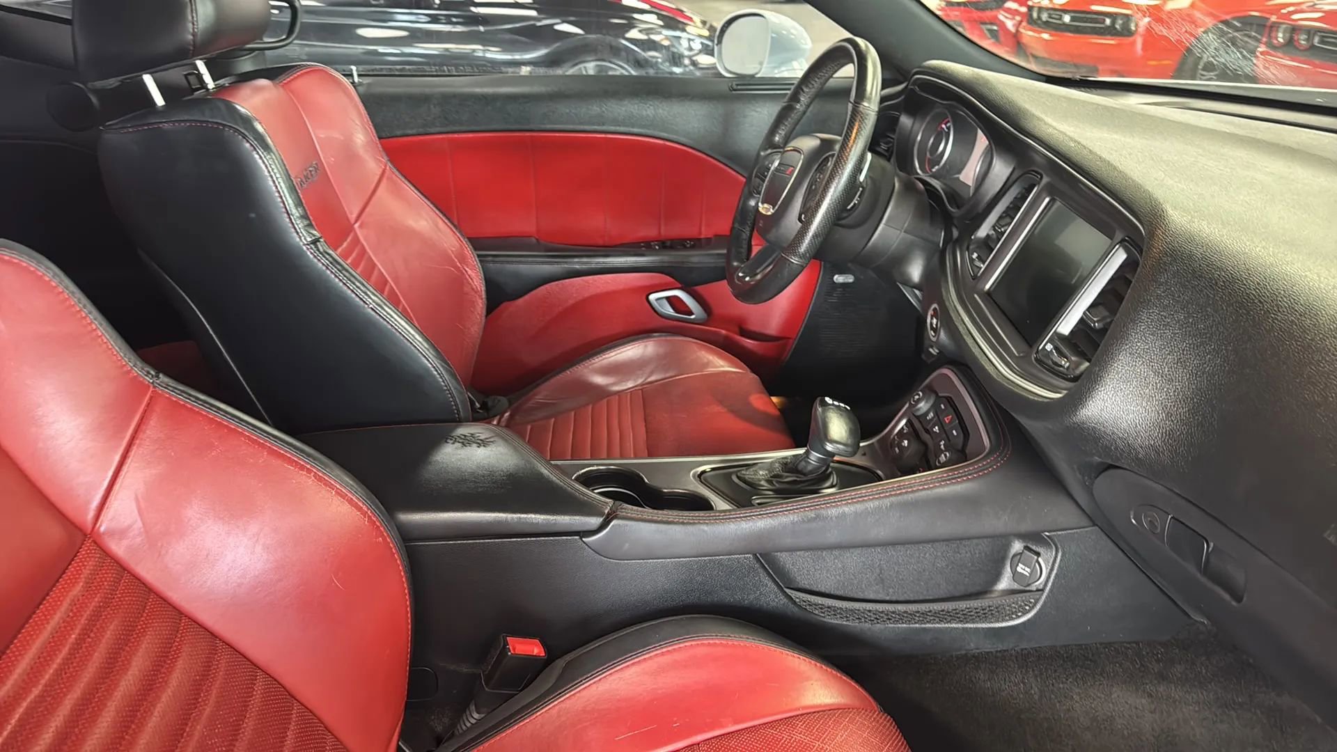Used 2015 Dodge Challenger R/T Plus RWD image 7