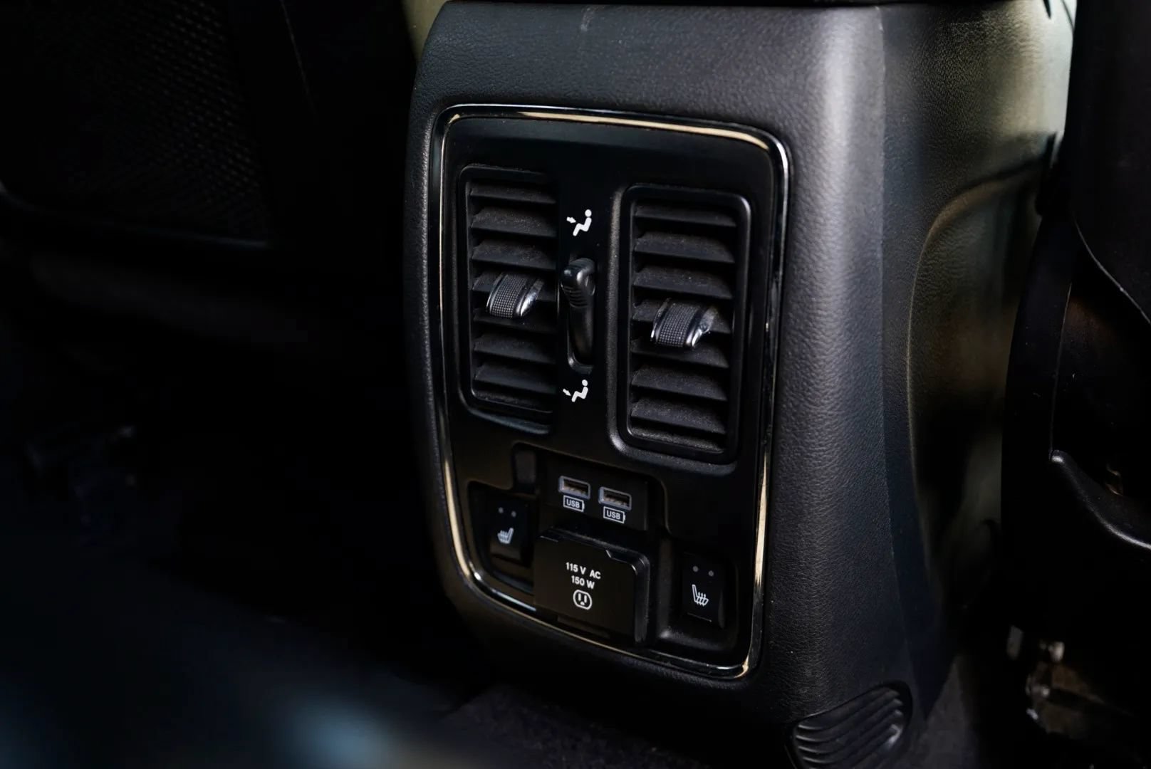 Used 2018 Jeep Grand Cherokee Limited AWD/4WD image 40