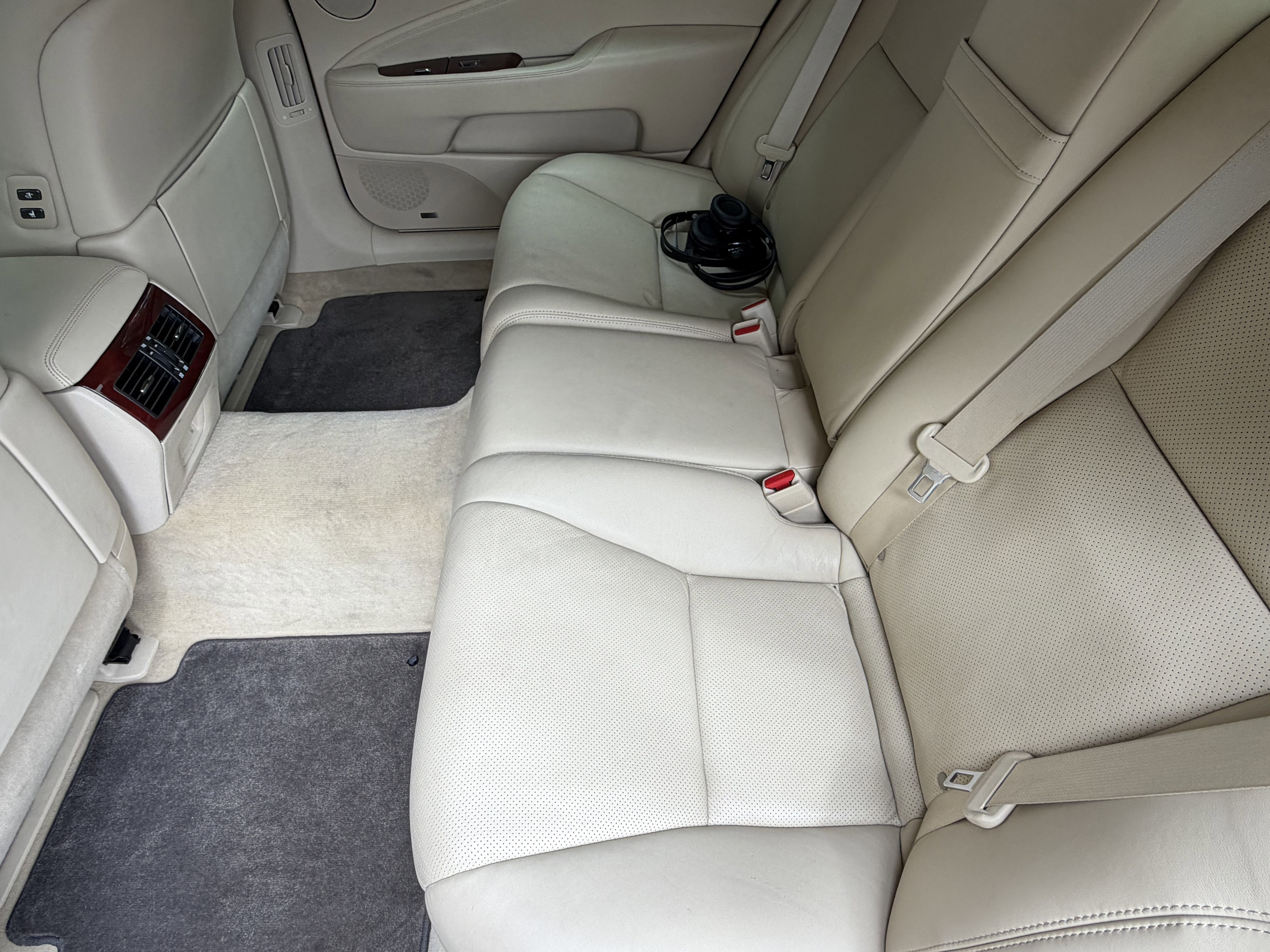 Used 2010 Lexus LS 460 L AWD/4WD image 30