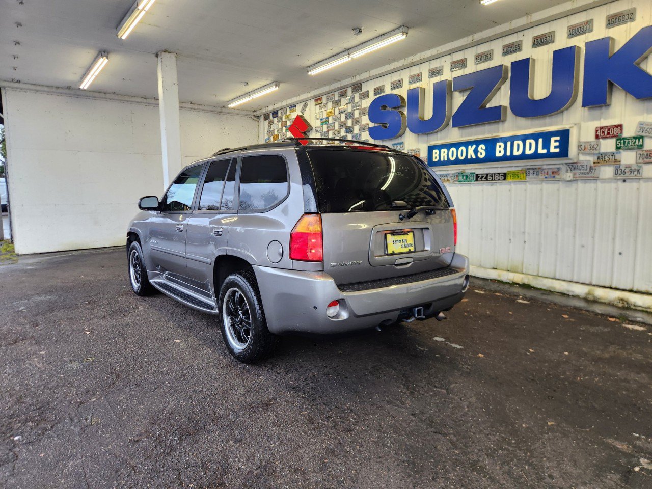 Used 2009 GMC Envoy Denali w/ Sun And 6-Disc Cd Package AWD/4WD image 9