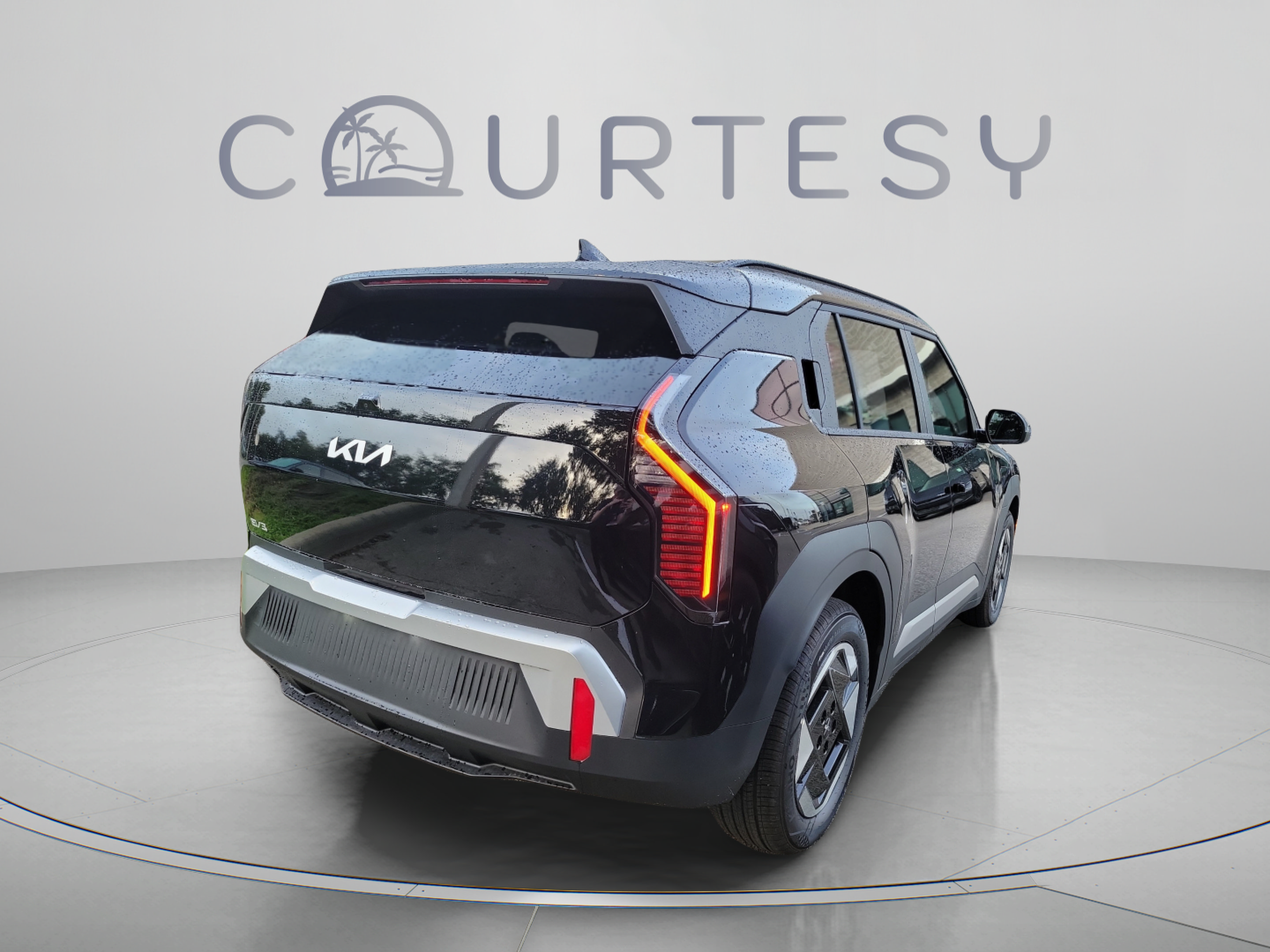 New 2027 Kia EV3 Wind FWD image 3