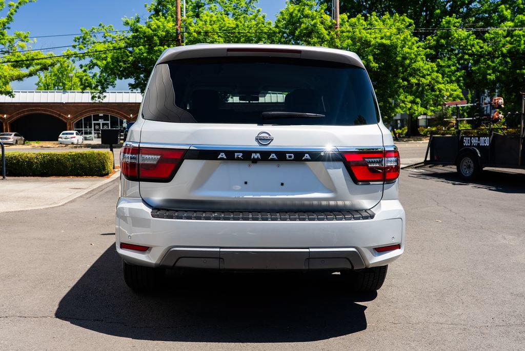 Used 2022 Nissan Armada SV AWD/4WD image 5