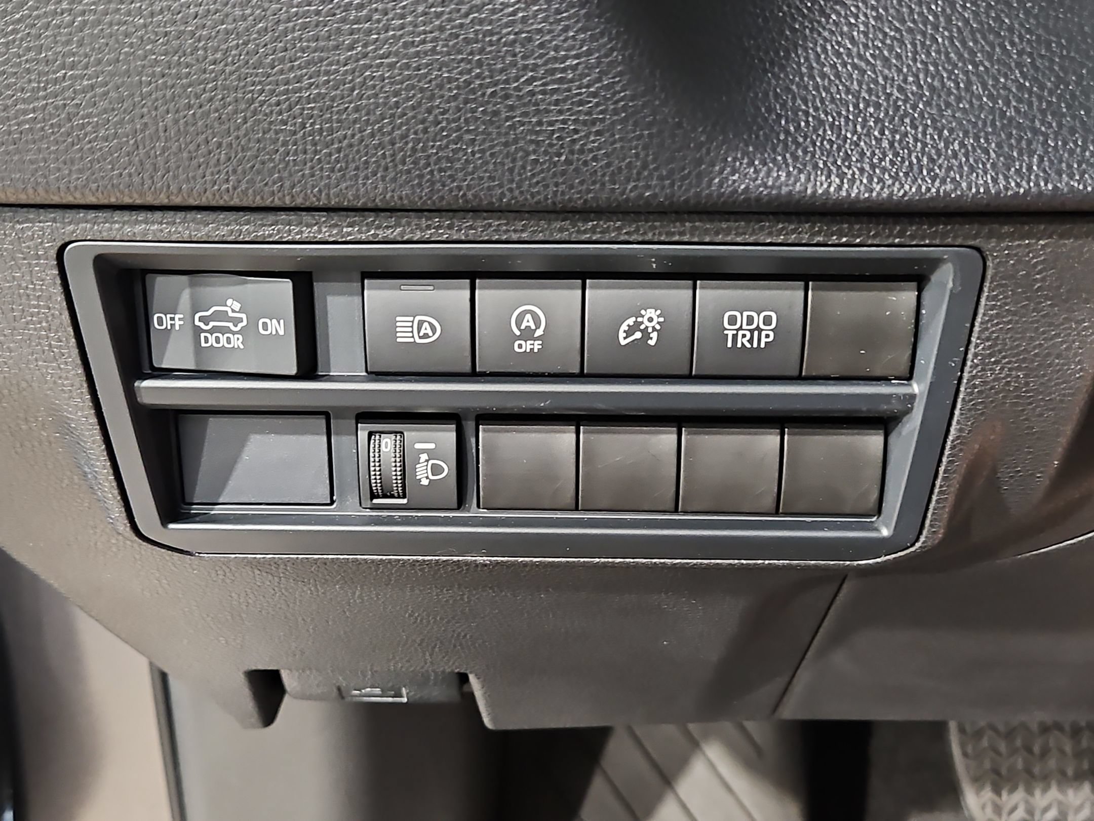 Used 2024 Toyota Tundra SR5 w/ SR5 Premium Package AWD/4WD image 24