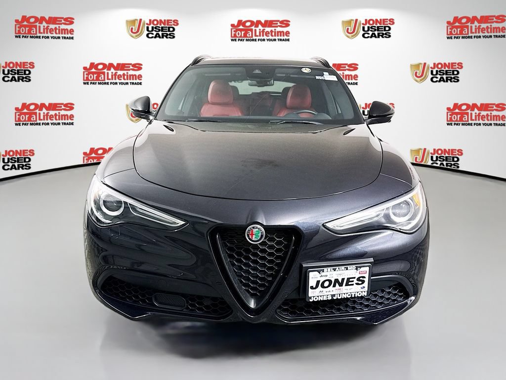 Used 2023 Alfa Romeo Stelvio Veloce AWD/4WD image 13