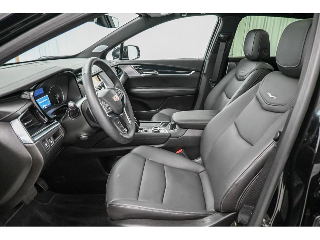 Certified 2025 Cadillac XT5 Premium Luxury image 10