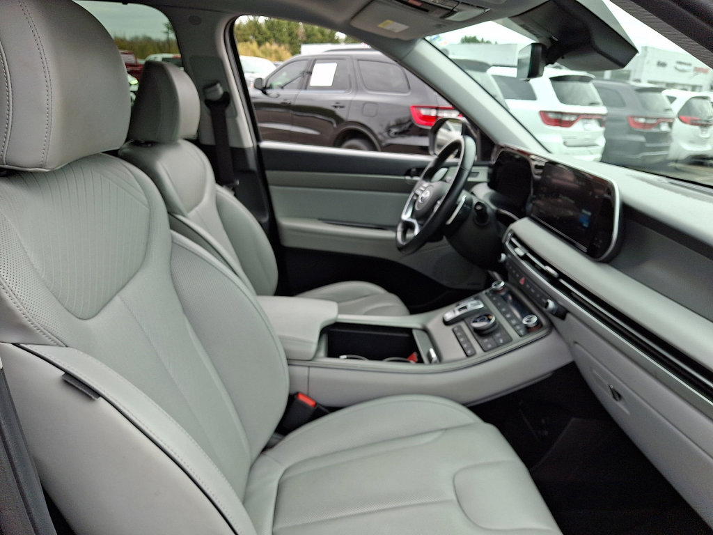 Used 2024 Hyundai Palisade SEL w/ Premium Package image 12