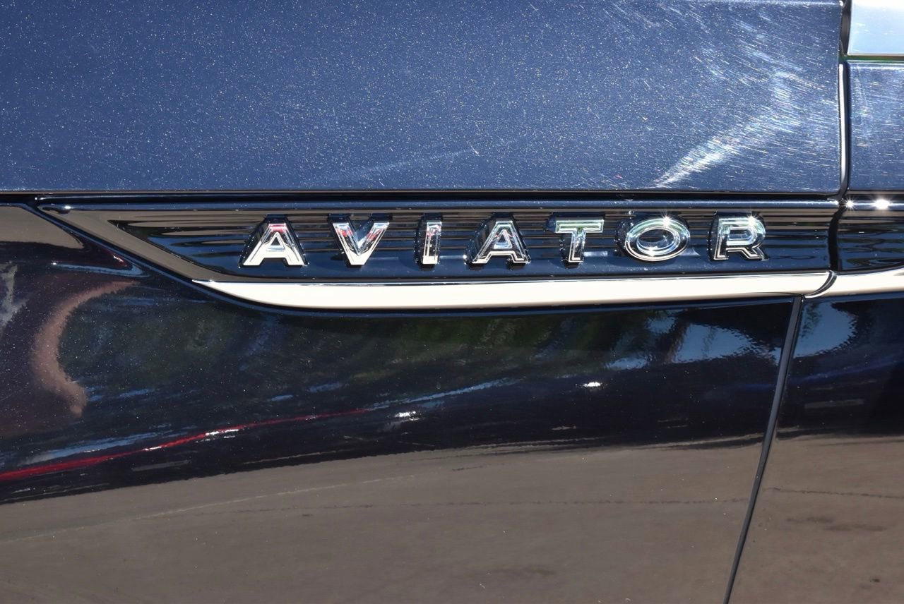 Used 2022 Lincoln Aviator Reserve w/ Equipment Group 201A image 44