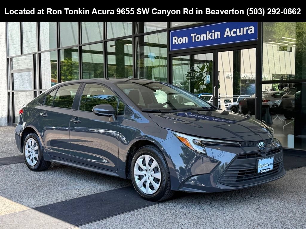 Used 2023 Toyota Corolla LE FWD image 1
