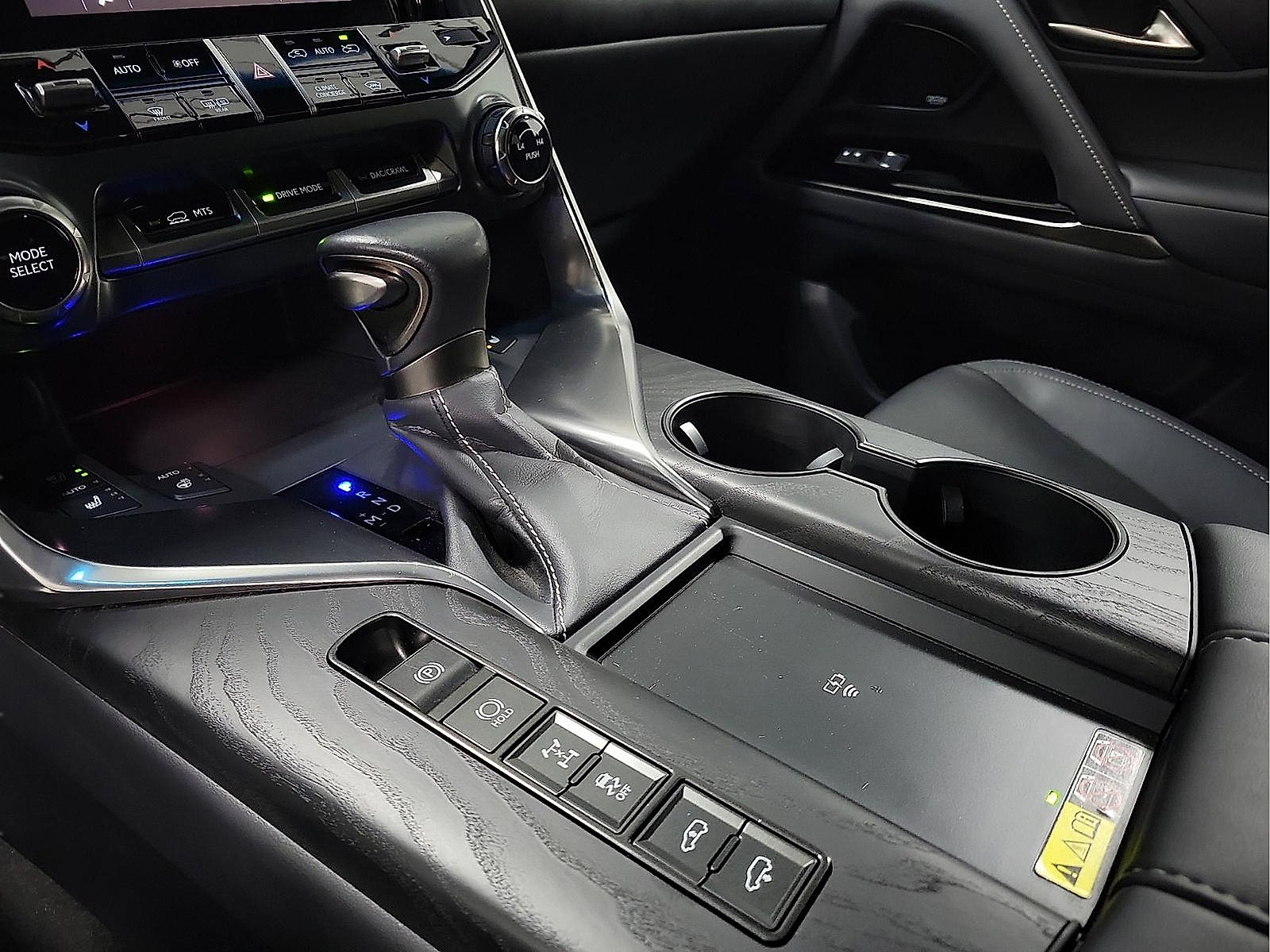 Used 2024 Lexus LX 600 4WD w/ Appearance Package image 18