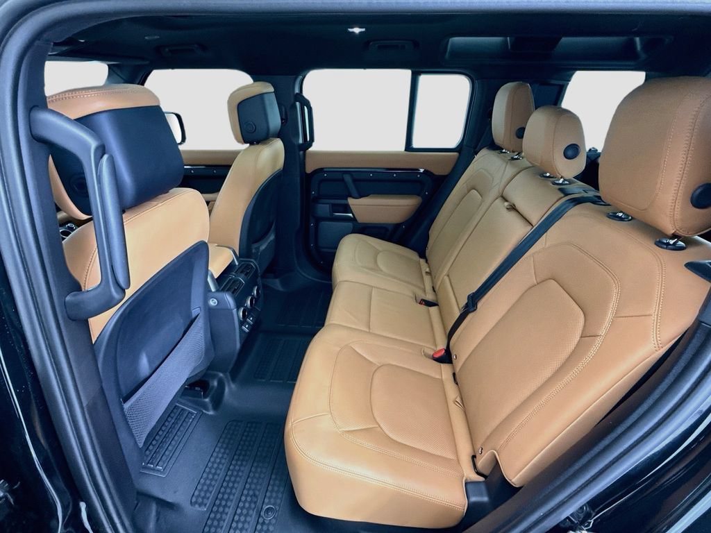 Certified 2023 Land Rover Defender 110 V8 AWD/4WD image 20