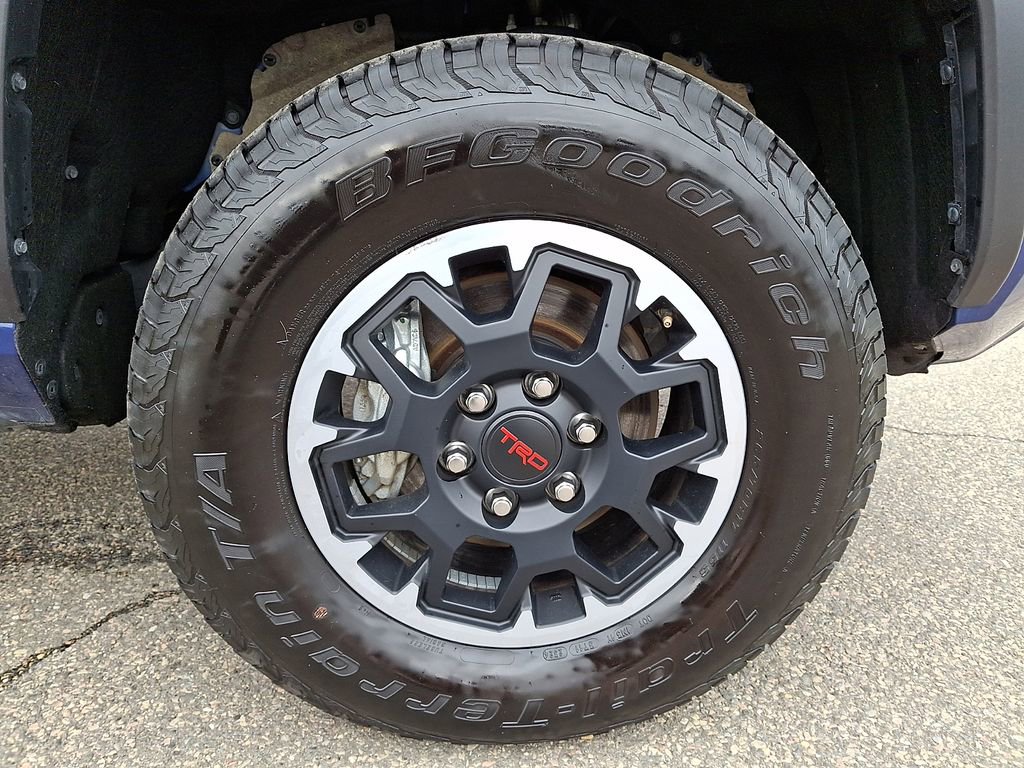 Used 2024 Toyota Tacoma TRD Off-Road AWD/4WD image 10