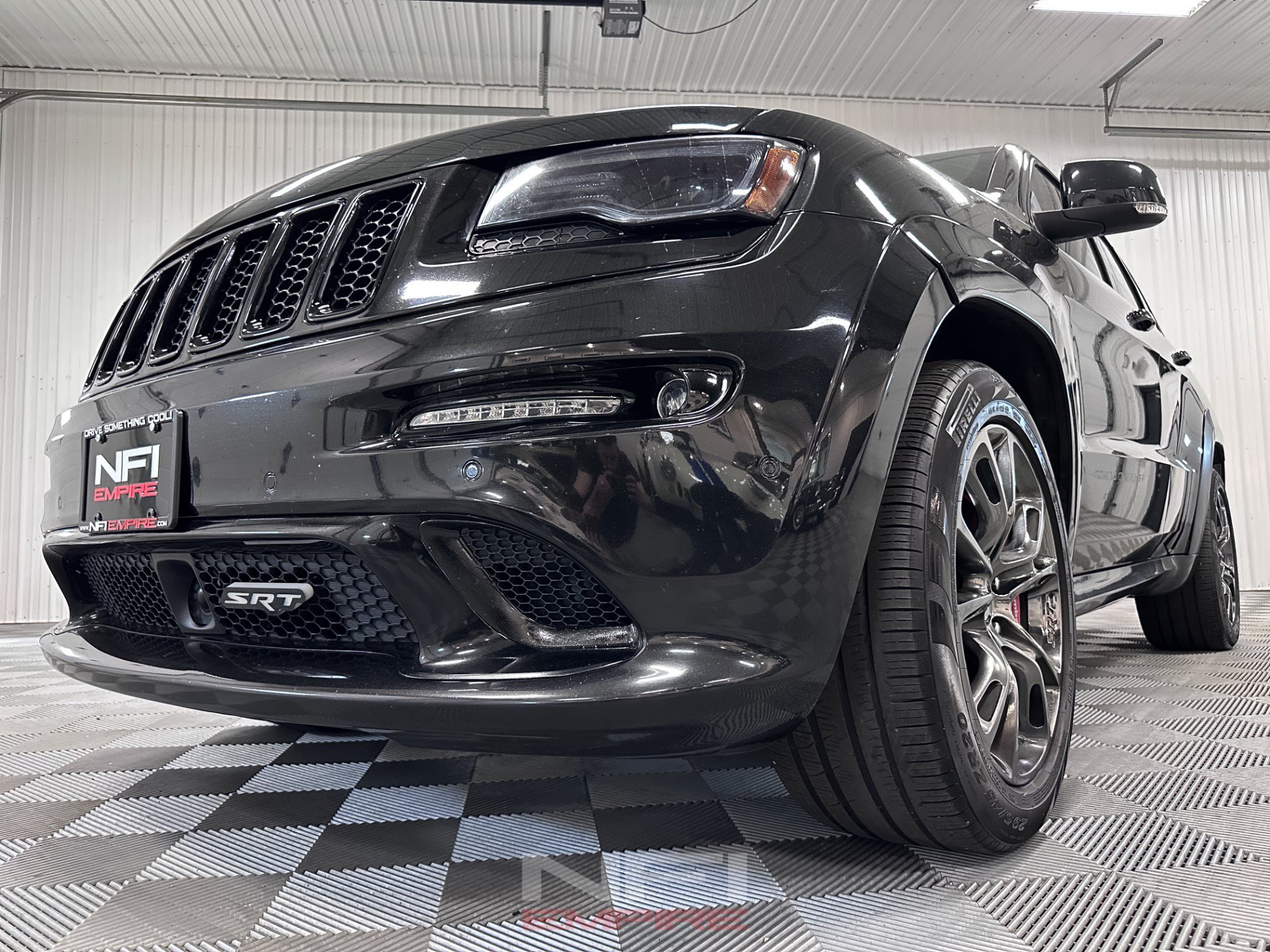 Used 2016 Jeep Grand Cherokee SRT AWD/4WD image 13