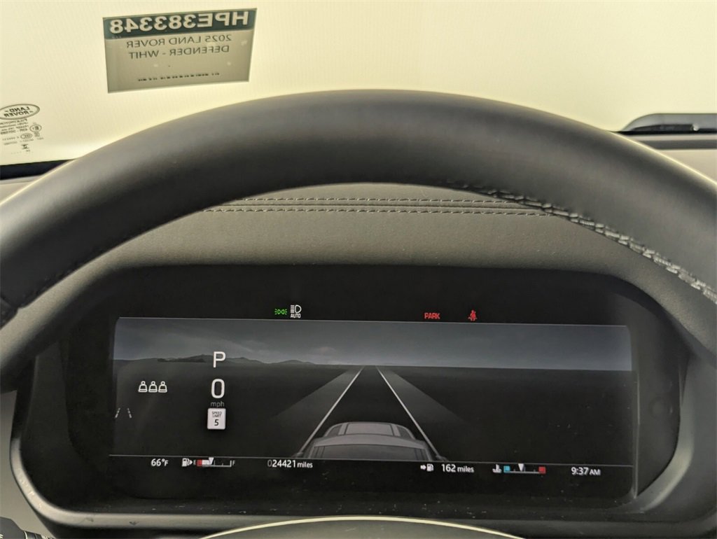 Used 2025 Land Rover Defender 110 S image 17