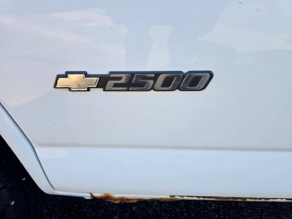 Used 2006 Chevrolet Express 2500 RWD image 10