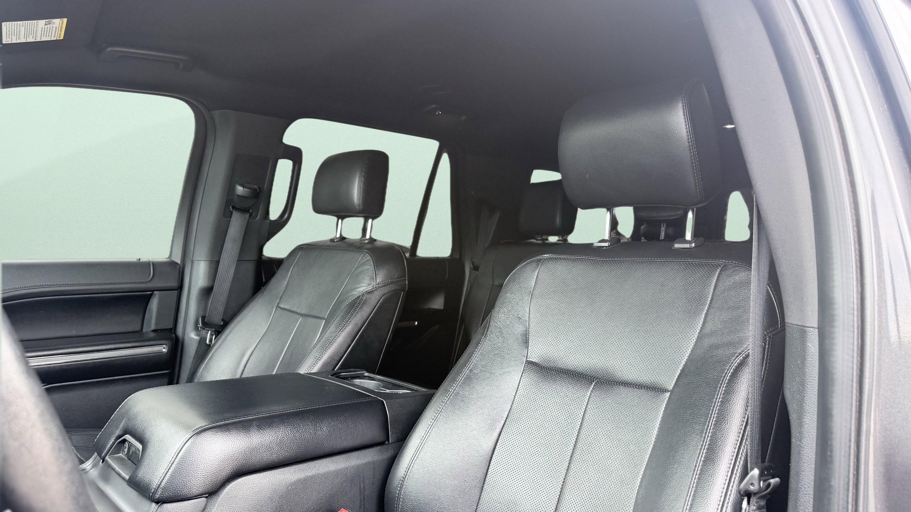 Used 2018 Ford Expedition Max XLT w/ Equipment Group 202A RWD image 28