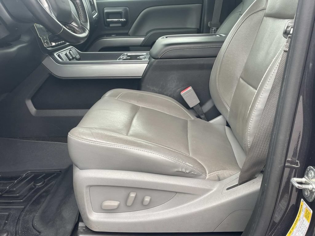 Used 2015 Chevrolet Silverado 2500 LTZ w/ LTZ Plus Package AWD/4WD image 17