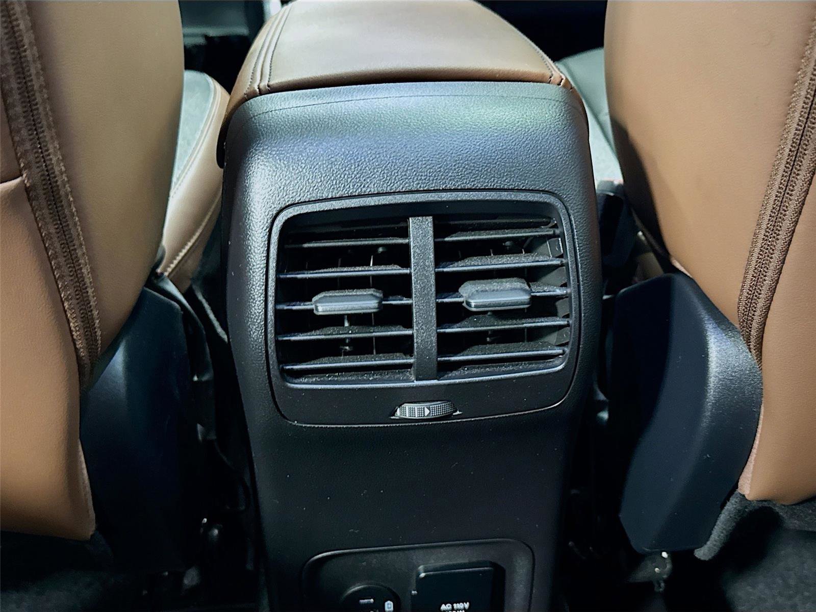 Certified 2024 Ford Bronco Sport Outer Banks w/ Tech Package AWD/4WD image 27