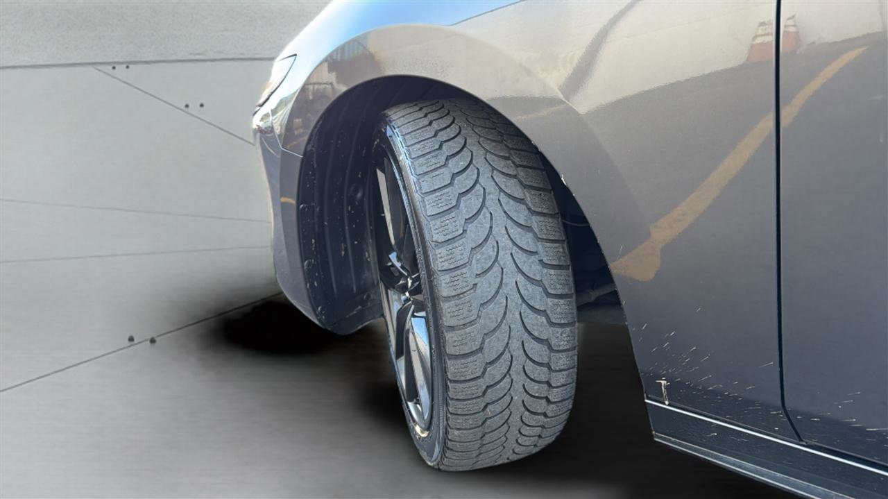 Used 2019 MAZDA MAZDA3 AWD Auto w/Premium Pkg image 32