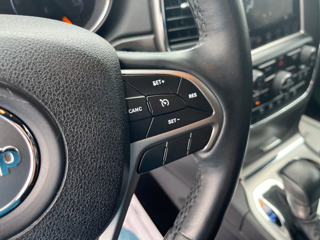 Used 2018 Jeep Grand Cherokee Altitude image 12