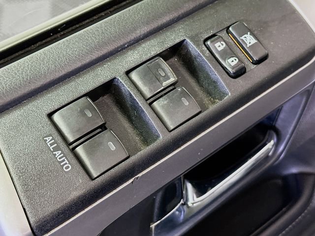 Used 2018 Toyota 4Runner SR5 Premium image 19