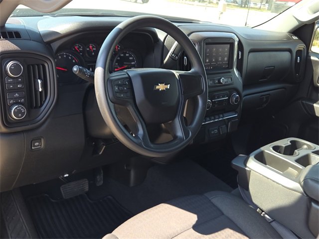 Used 2022 Chevrolet Silverado 1500 Custom w/ LPO, Dark Essentials Package image 17