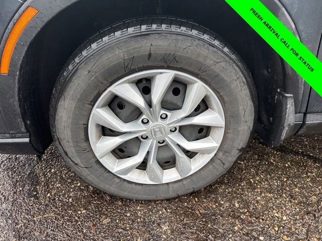 Used 2023 Honda CR-V LX image 3