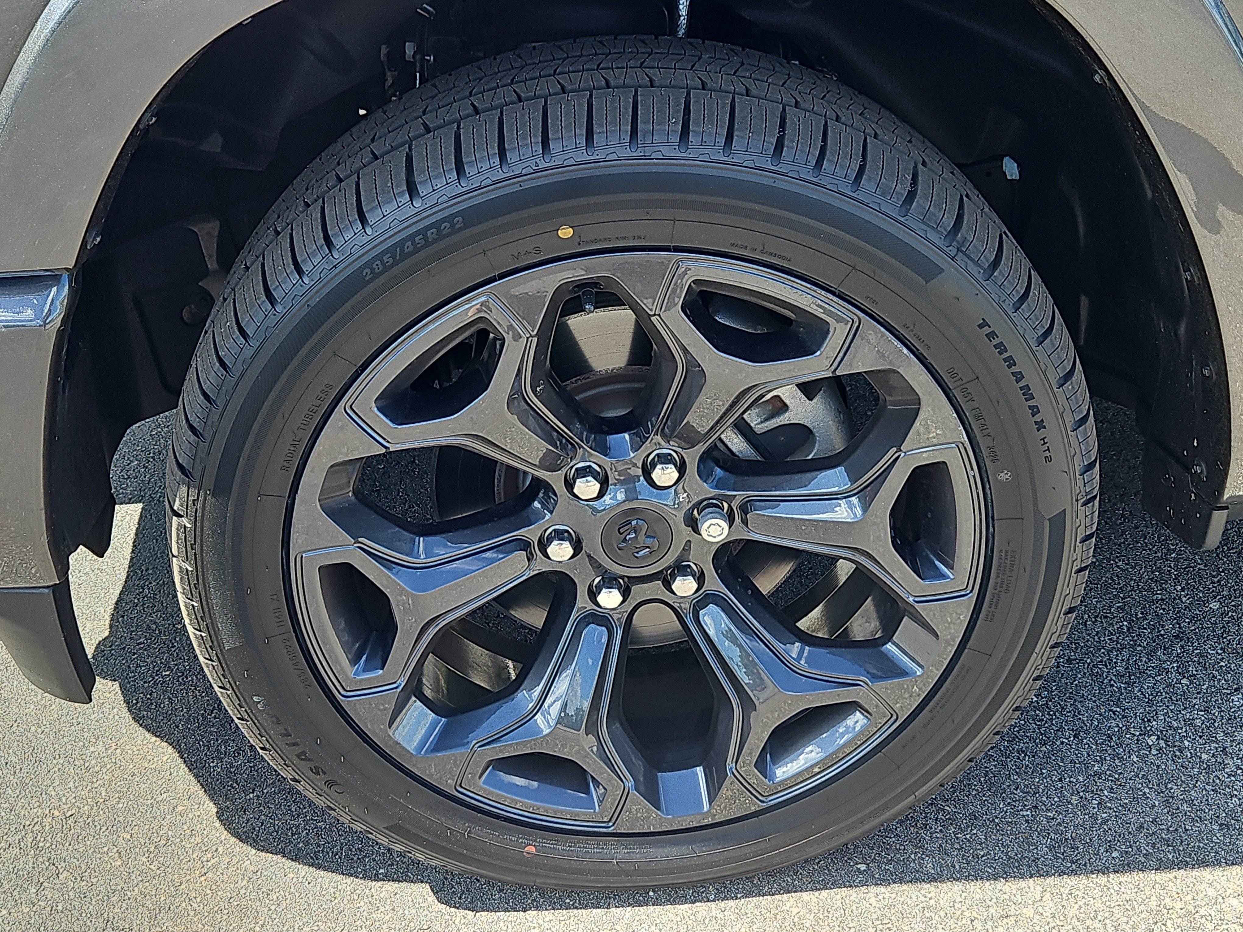 Used 2023 RAM 1500 Limited AWD/4WD image 4