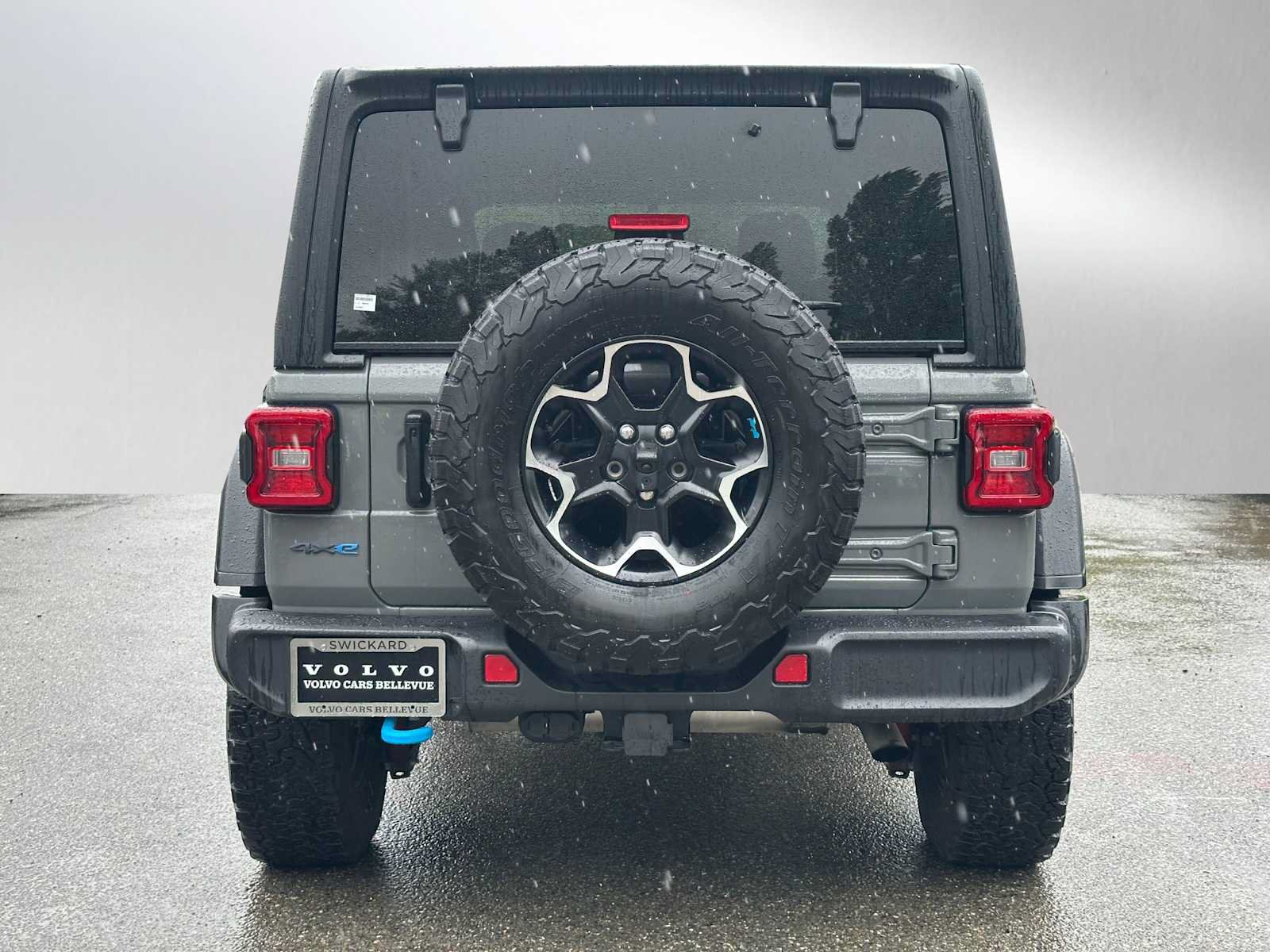 Used 2022 Jeep Wrangler Unlimited Rubicon 4xe AWD/4WD image 4