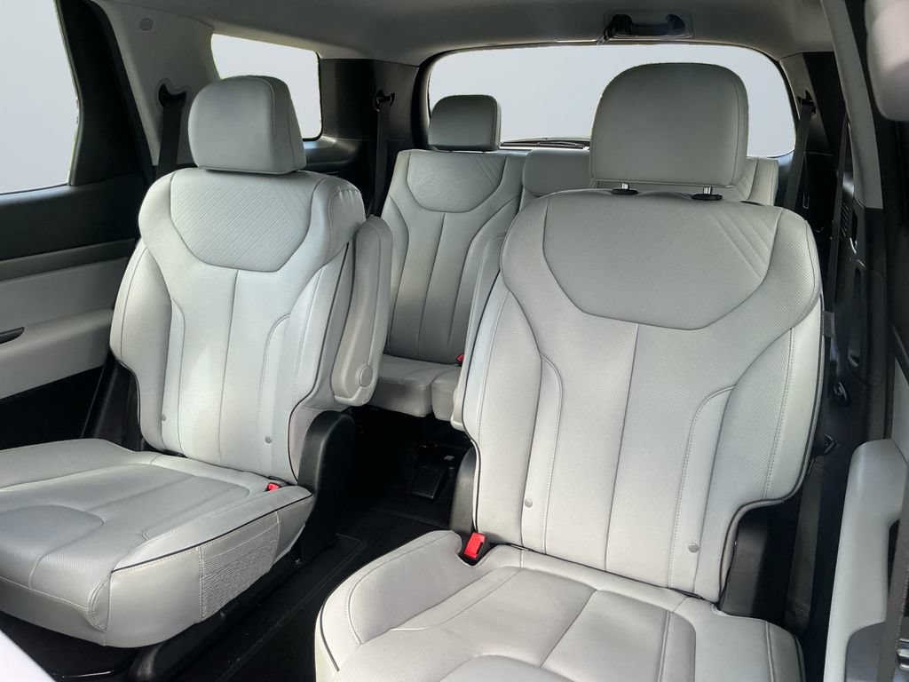 Used 2024 Hyundai Palisade SEL FWD image 14