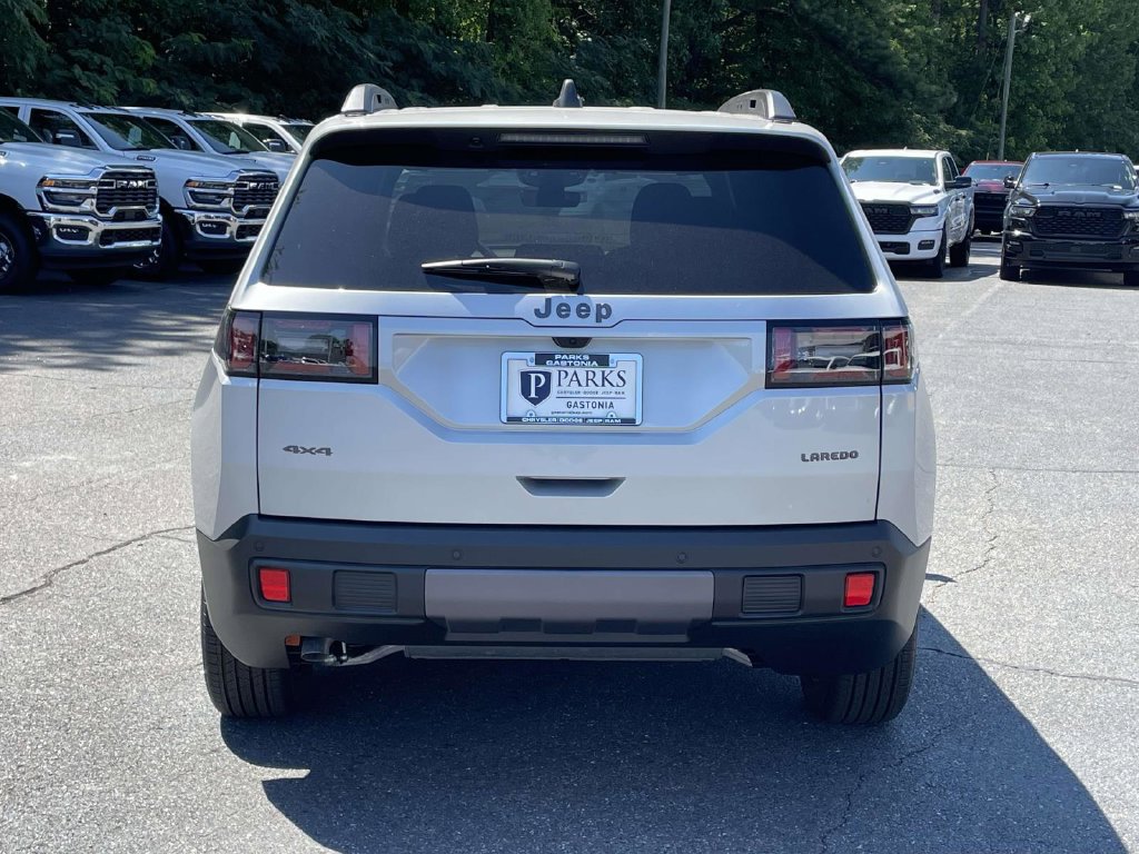 New 2026 Jeep Cherokee Laredo AWD/4WD image 8