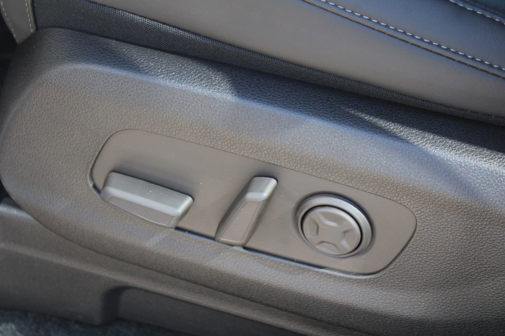 New 2026 Kia Carnival FWD image 28