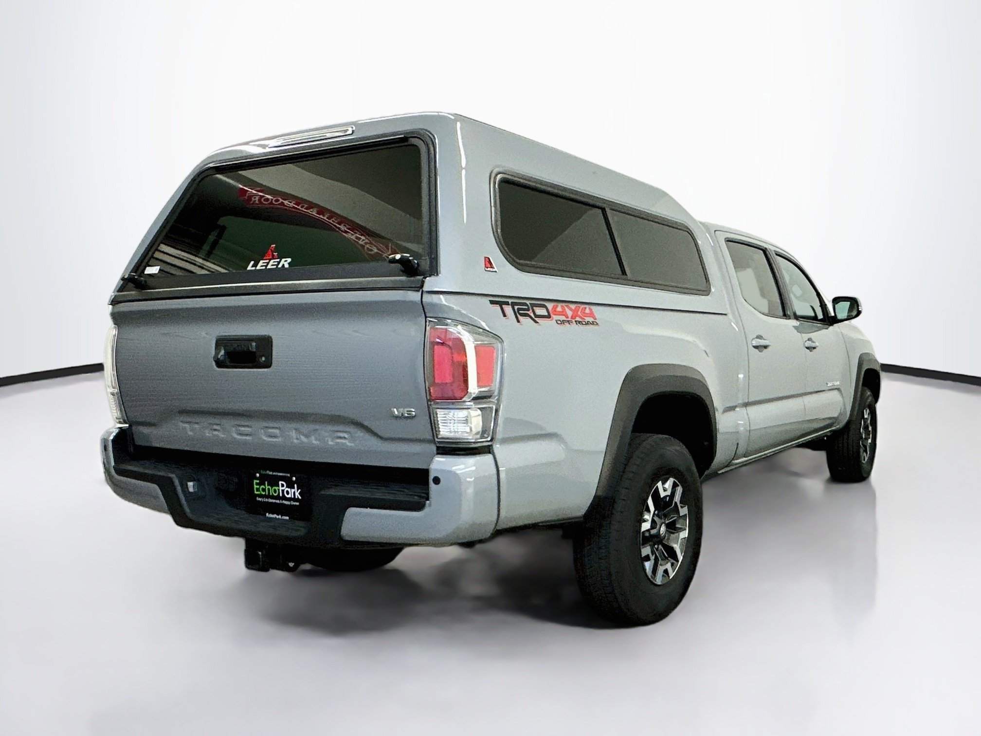 Used 2021 Toyota Tacoma TRD Off-Road w/ Technology Package AWD/4WD image 9