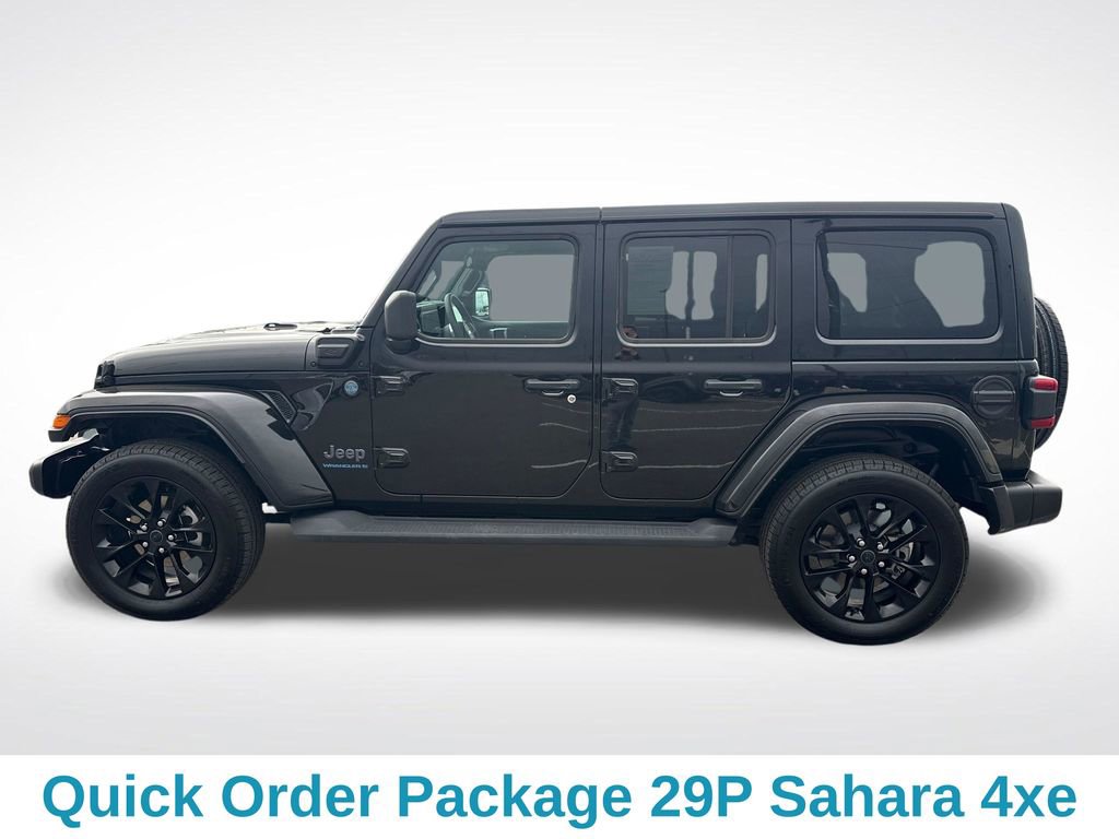 Used 2025 Jeep Wrangler Unlimited Sahara AWD/4WD image 2