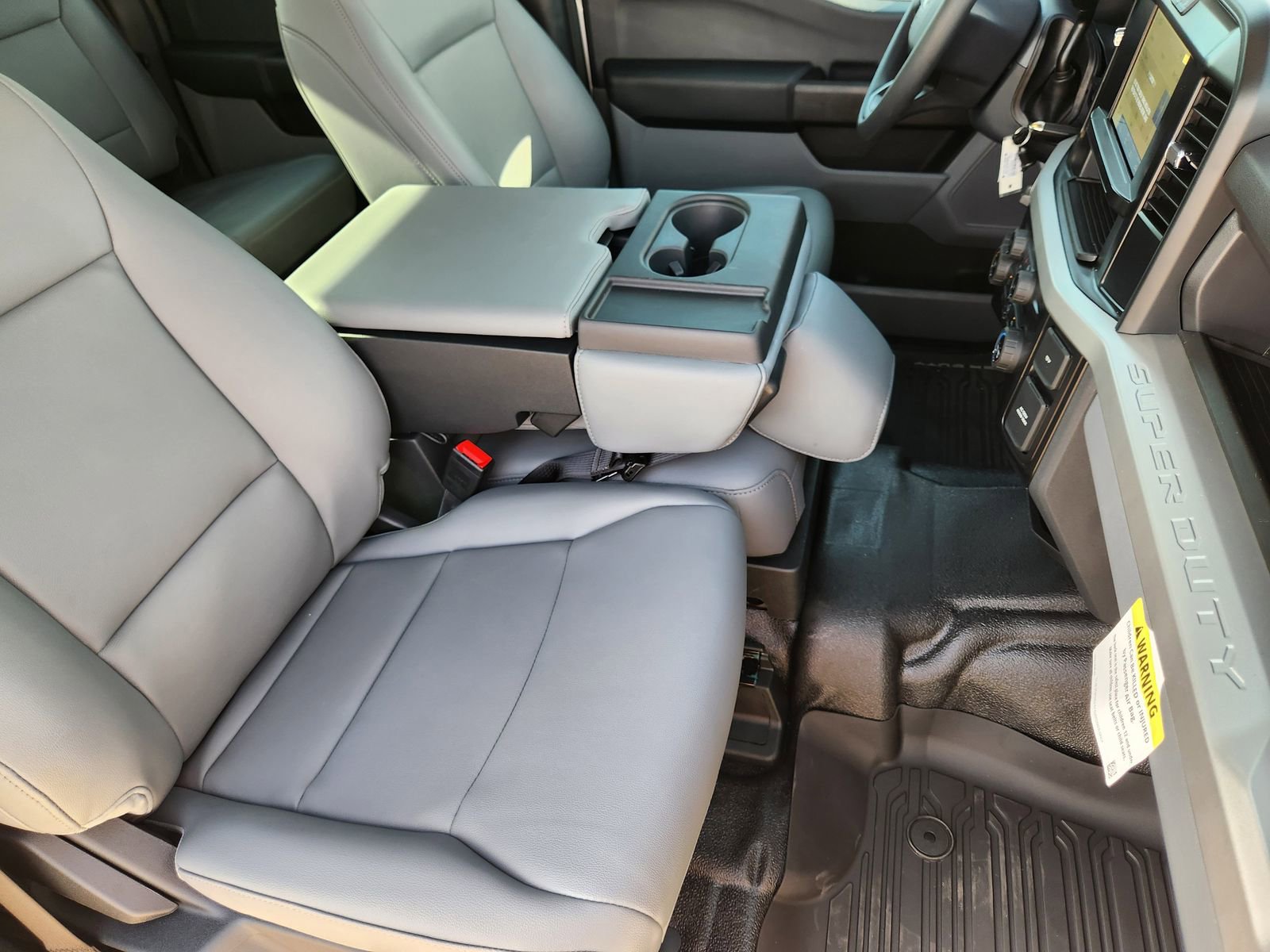 New 2025 Ford F250 XL w/ FX4 Off-Road Package image 13