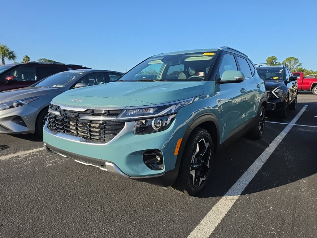 Used 2026 Kia Seltos EX FWD image 5