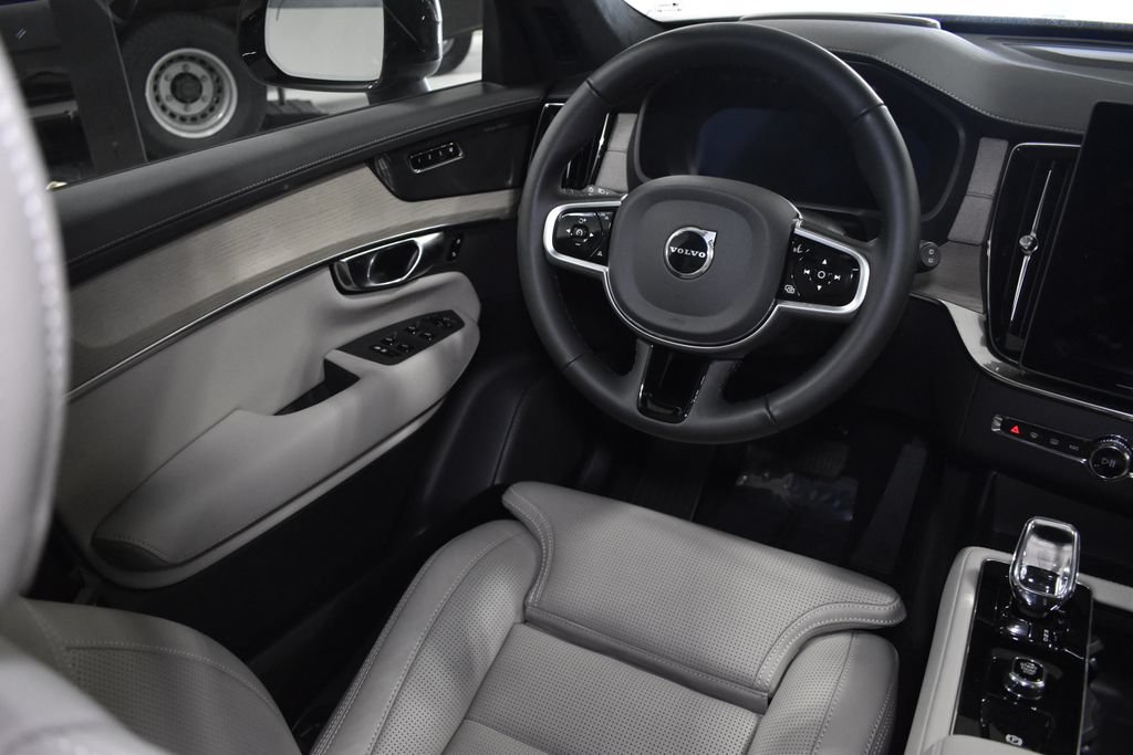 Used 2026 Volvo XC90 B6 Ultra w/ Lounge Package AWD/4WD image 27