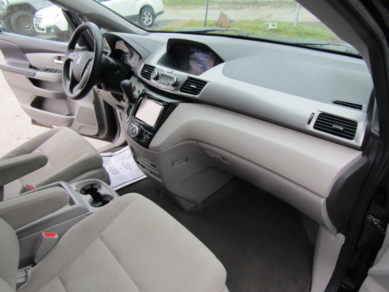 Used 2016 Honda Odyssey SE image 46