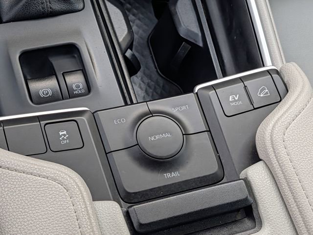 Used 2024 Toyota Grand Highlander XLE image 16