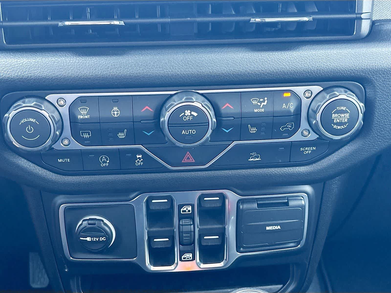 New 2026 Jeep Gladiator Sport AWD/4WD image 15