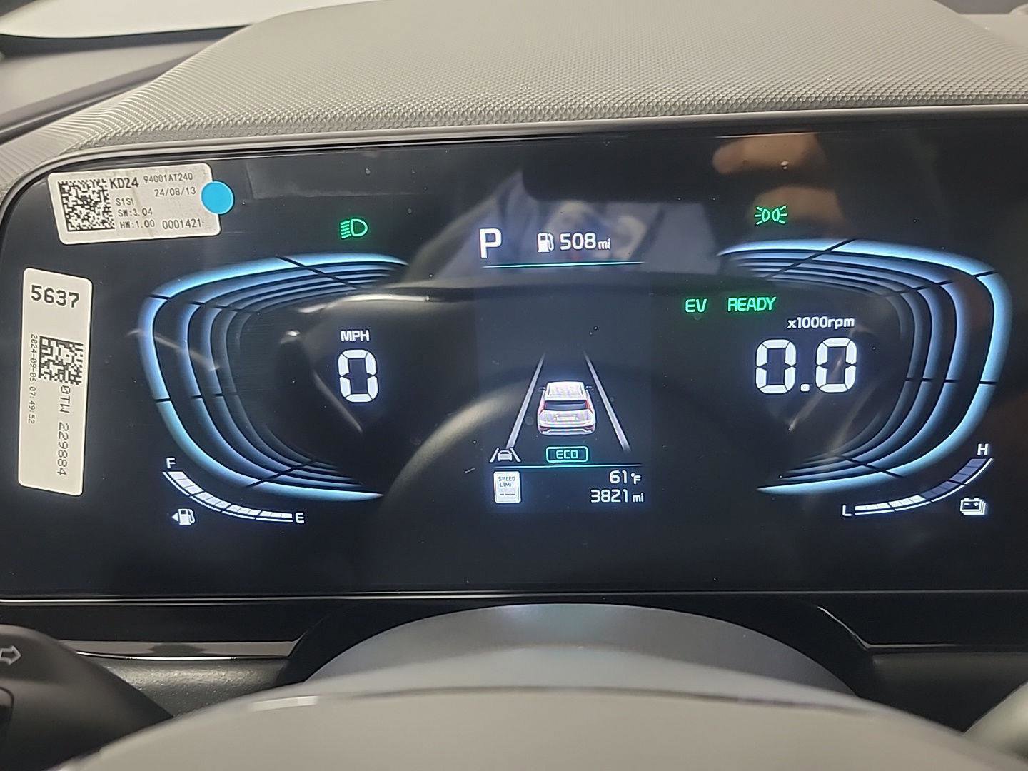 Used 2025 Kia Niro EX image 23