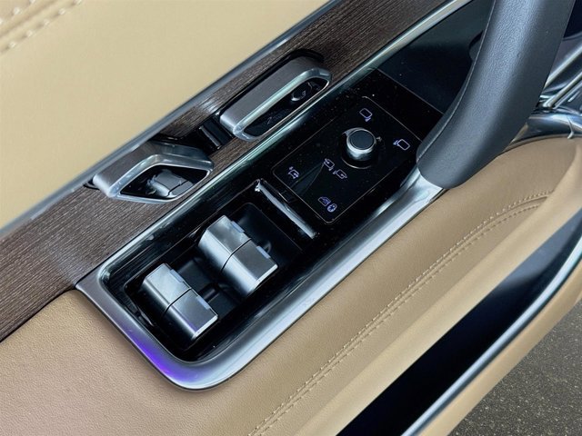 New 2026 Land Rover Range Rover SE image 20