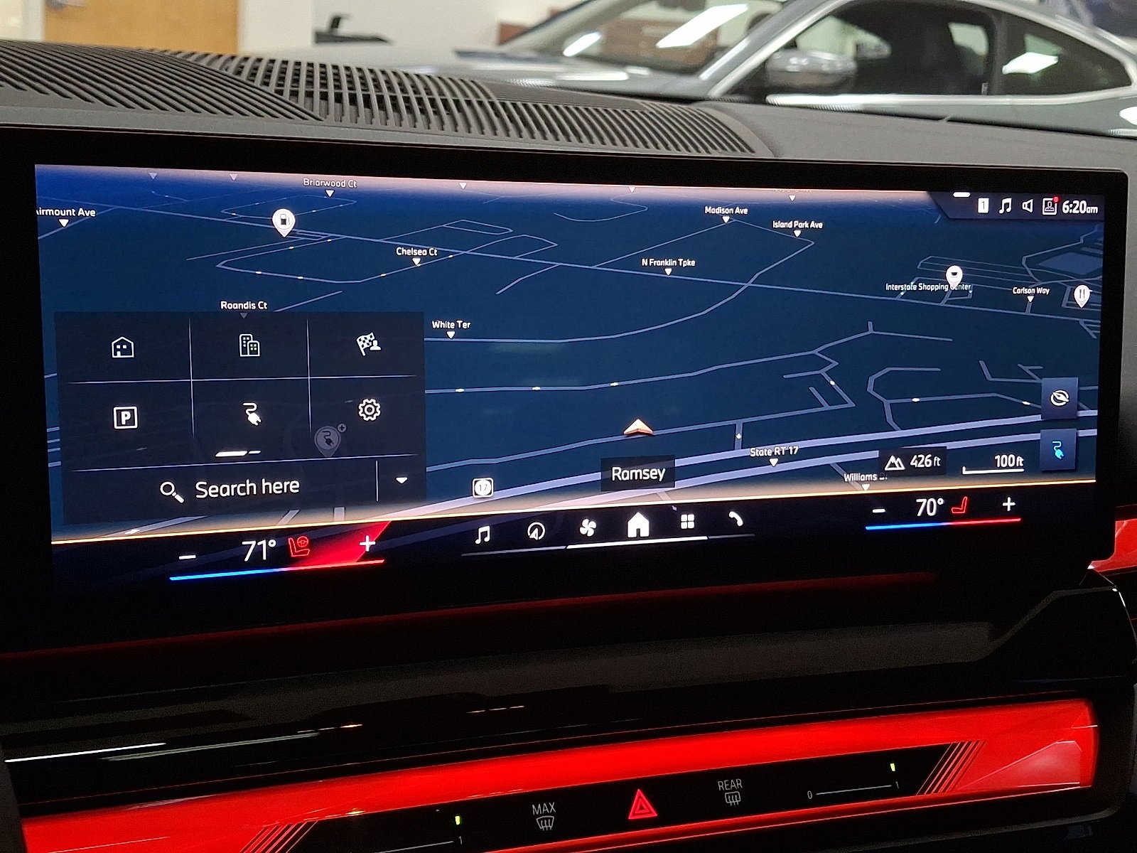 Used 2025 BMW i5 eDrive40i w/ M Sport Package image 13